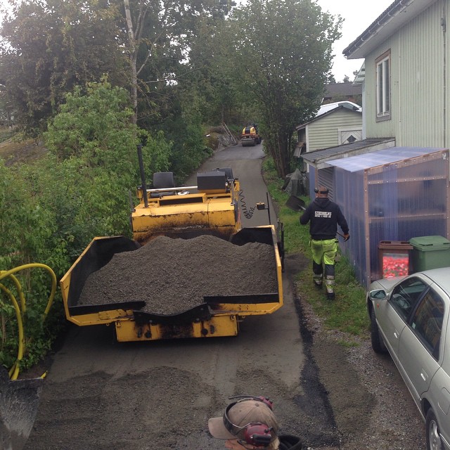 Bild som visar asfalterings projektet i barkaby